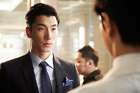 张亮将在韩剧《Doctor异乡人》第8集中亮相（组图）
