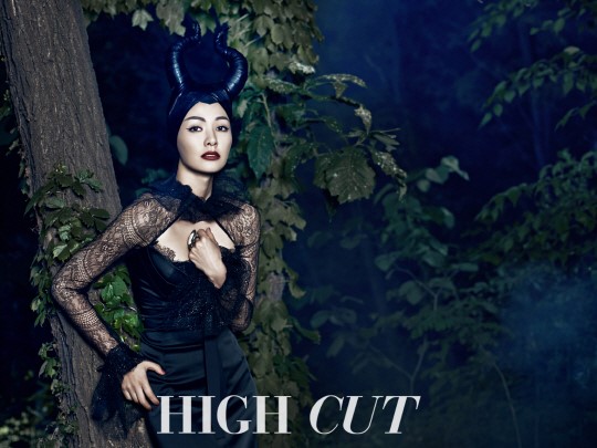 清纯与性感的碰撞 看韩国女星完美演绎今夏透视装（组图)