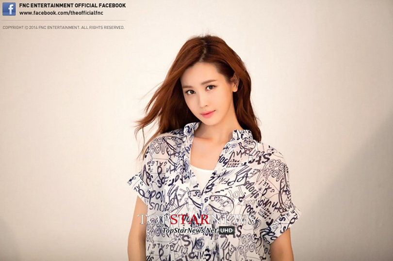 《Hotel King》李多海近照公开 黑色礼服大展冷艳女神范（组图）