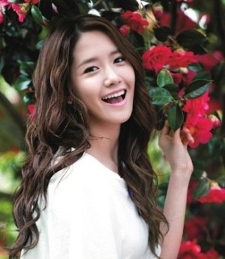 少女时代允儿0530生日快乐 女神灿烂笑容大盘点（组图）