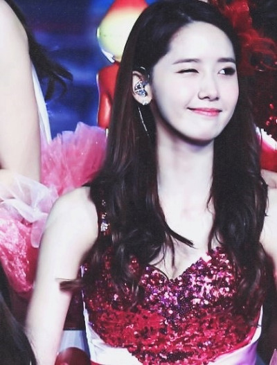 少女时代允儿0530生日快乐 女神灿烂笑容大盘点（组图）
