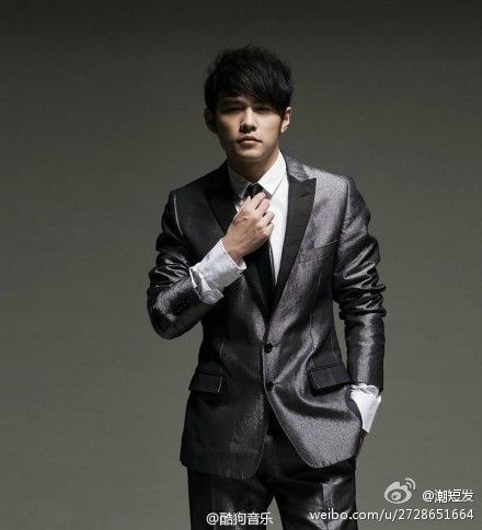 长相最干净的男星：金秀贤鹿晗吴亦凡PK