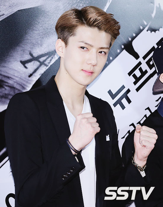 EXO、宋茜、玄彬、韩彩英、宝儿 张东健新作《哭泣的男人》VIP试映会众星闪耀（组图）