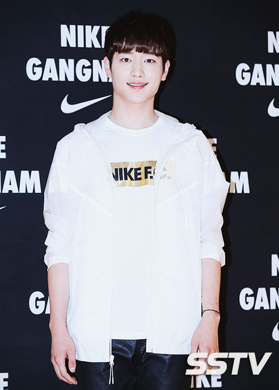 少时孝渊、李玹雨等运动风助阵NIKE江南旗舰店开业典礼（组图）