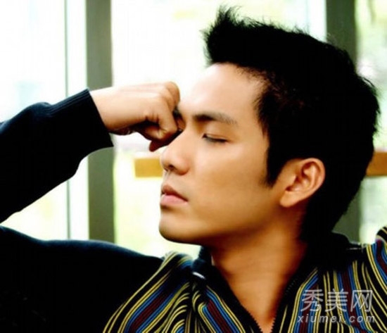 吴亦凡鹿晗钟汉良郑古川雄辉 中日韩最美侧颜男神PK（组图）