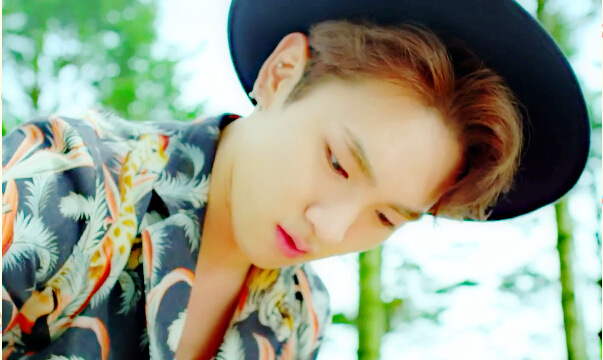 SHINee单曲专辑《Lucky Star》日本公信榜周榜排名第三（组图）