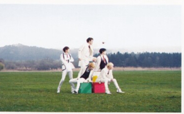 SHINee单曲专辑《Lucky Star》日本公信榜周榜排名第三（组图）