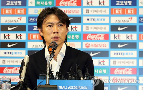 韩国队主帅洪明甫宣布辞职 为世界杯失利向国民致歉