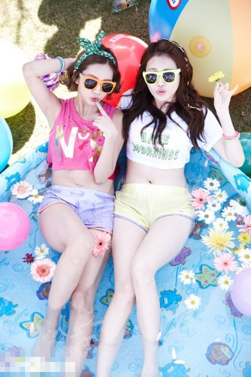 Girl's Day公开赴美旅行照片 教你在旅游季拍出时尚纪念照（组图）