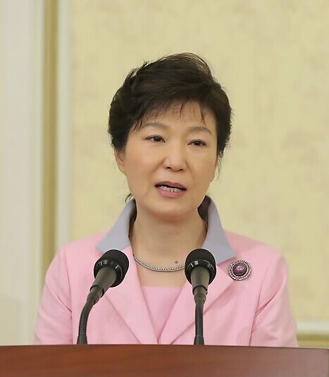 朴槿惠内阁换血困难多 长官提名人接连“被毙”