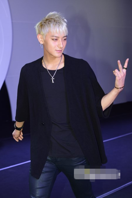 EXO出席“Fashion Kode 2014”时尚秀 Tao、Kai演绎另类“T台秀”（组图）