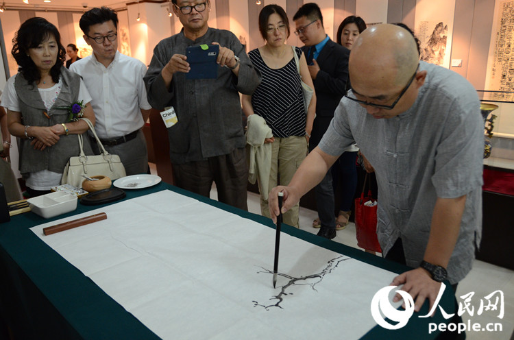 白云飞中国画展开幕式今日在首尔举行（组图）
