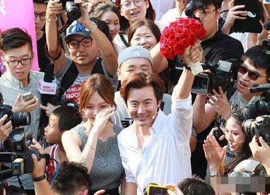 高梓淇甜蜜告白：蔡琳是我的女神（组图）