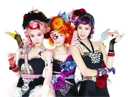 SJ、少女时代Taetiseo、泰民、Red Velvet集体来袭  SM开启华丽歌手模式（组图）