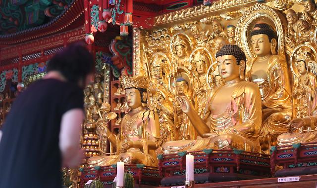韩国高考进入百天倒计时  家长为子女祈福（组图）