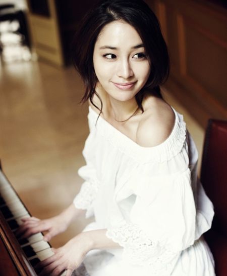 2014韩国天然美女评选宋智孝夺冠 f(x)Krystal、秀智入前十（组图）