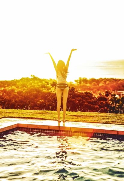 SISTAR宝拉孝琳海报公开 笑容灿烂大秀美腿（组图）