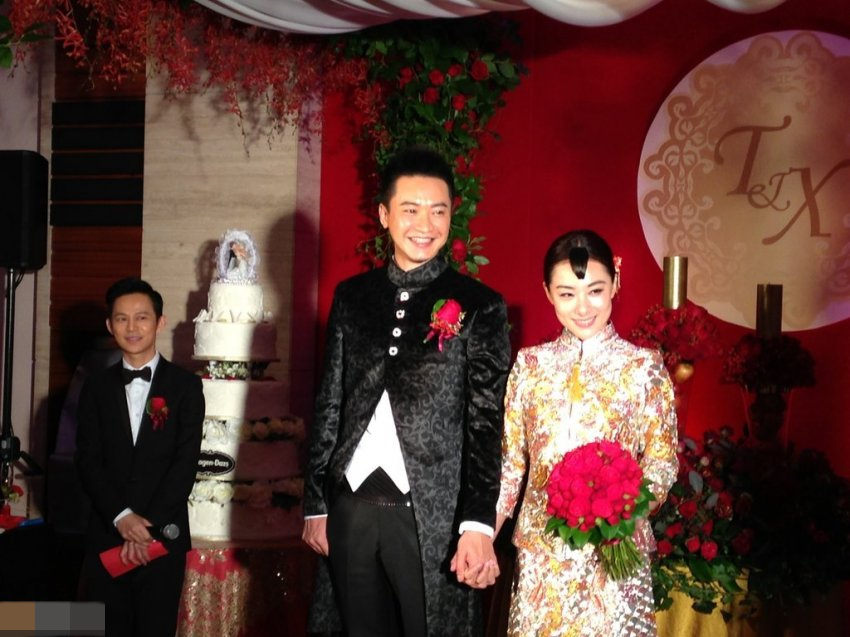 汤唯新娘妆宛若仙女 中韩女星婚纱照大“PK”（组图）