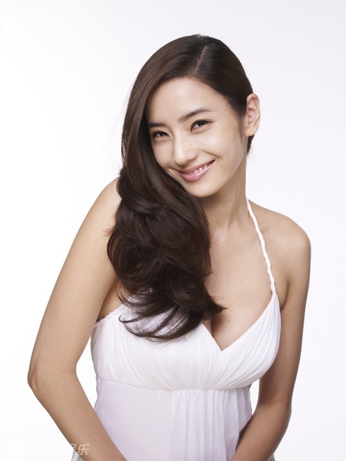 韩女星豪门生活大盘点　全智贤金喜善李英爱沈银河幸福美满（组图）