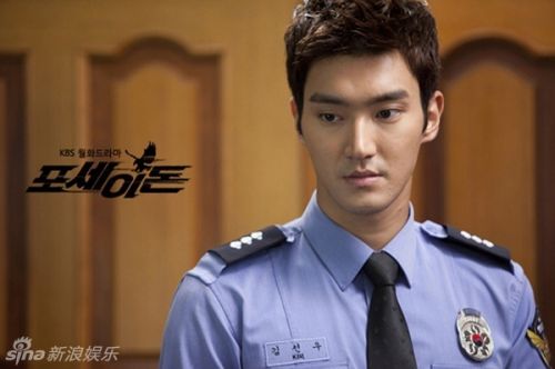 李易峰李钟硕金秀贤李敏镐 中韩男神制服诱惑你钟爱哪款？(组图)