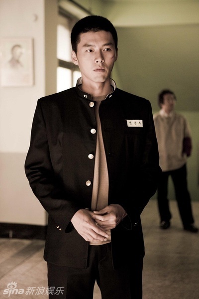 李易峰李钟硕金秀贤李敏镐 中韩男神制服诱惑你钟爱哪款？(组图)