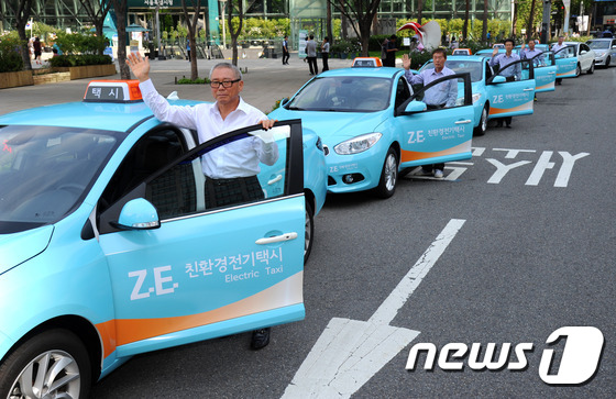 10辆环保电动出租车9月份将亮相首尔（组图）