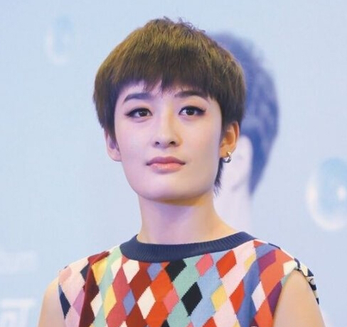 中韩“短发女神”盘点 朴信惠杨幂谢娜尽显霸气魅力（组图）
