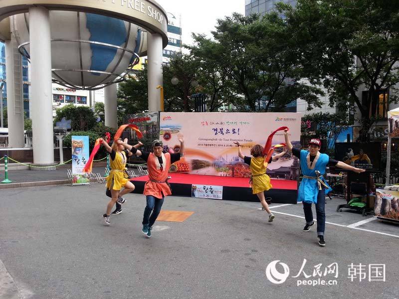 “安东国际假面舞庆典”前往釜山进行宣传