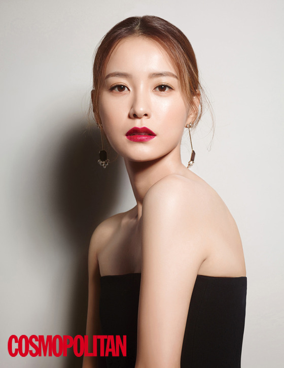 《恋爱的发现》郑有美画报公开 牛奶皮肤色彩唇膏散发女人味（组图）