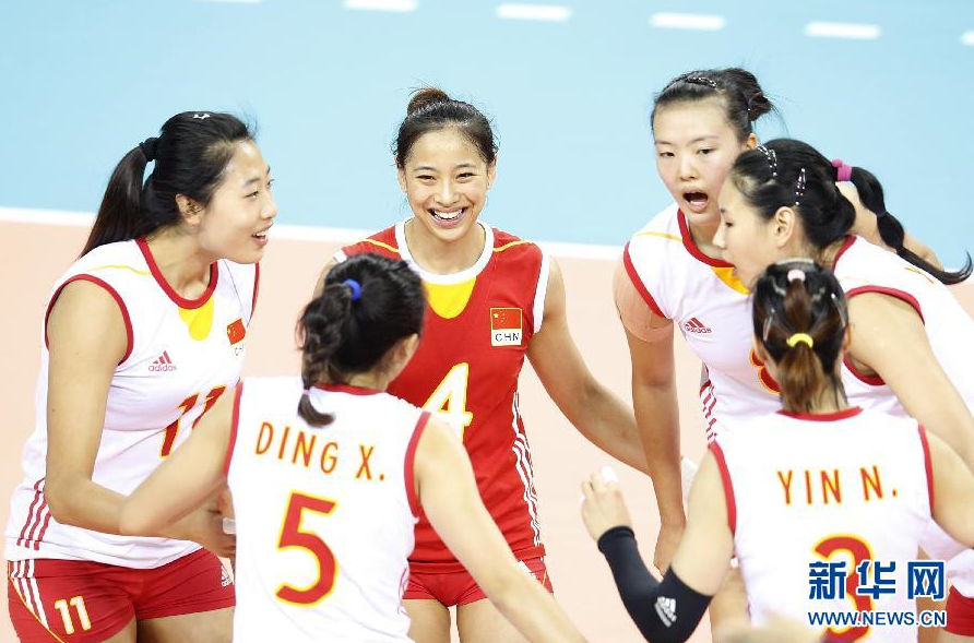 亚运女排小组赛  中国女排完胜香港（组图）