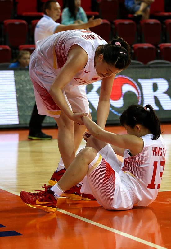 亚运女篮中国胜哈萨克斯坦 成功晋级四强（组图）