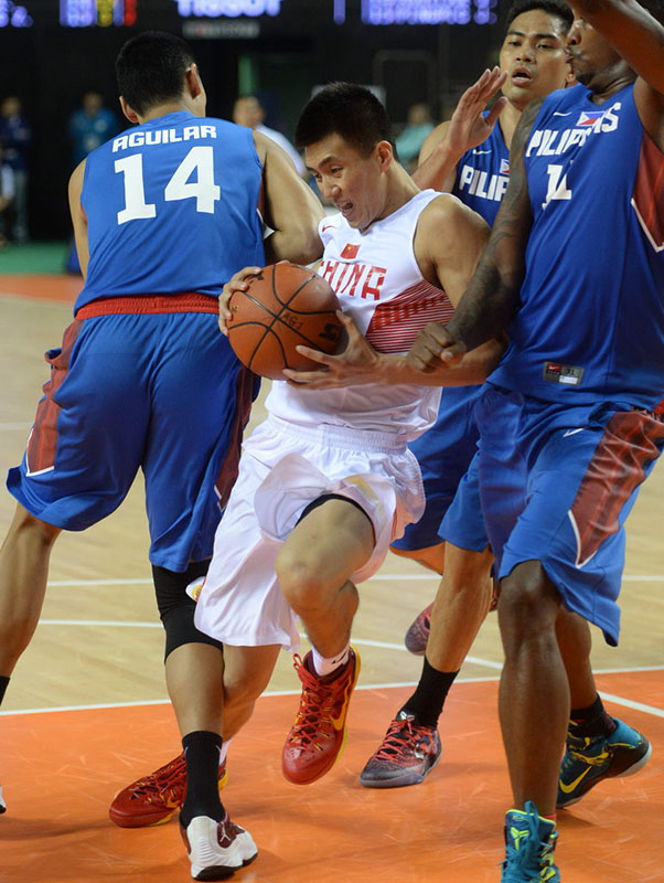 亚运男篮5-8排位赛 中国78-71险胜菲律宾（组图）