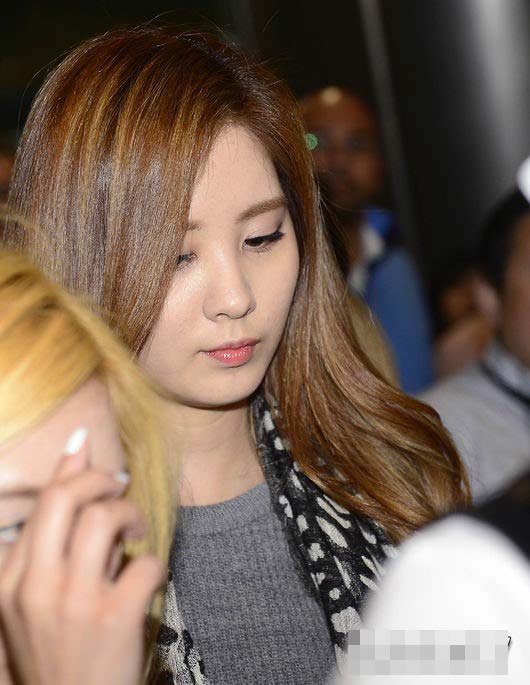 少女时代返韩 表情严肃似受Jessica事件影响（组图）