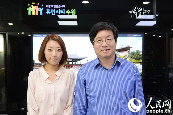 人民网记者专访韩国水原市市长廉泰英