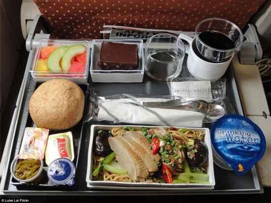 大韩航空新加坡航空 为吃货们盘点航空公司最好吃飞机餐（组图）