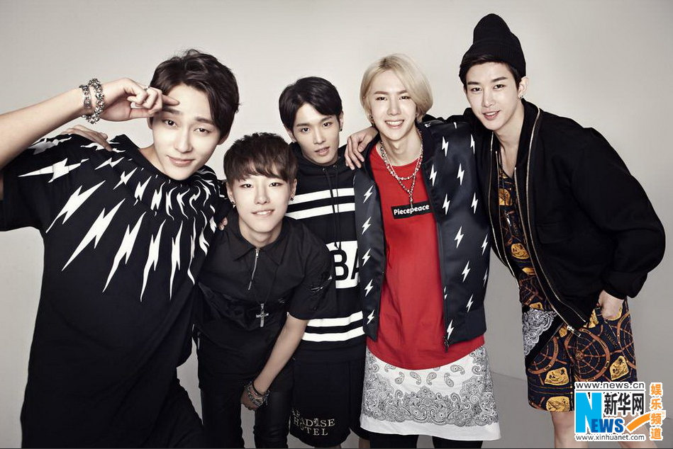 UNIQ《Falling in love》首发 中韩双版本同步公开（组图）