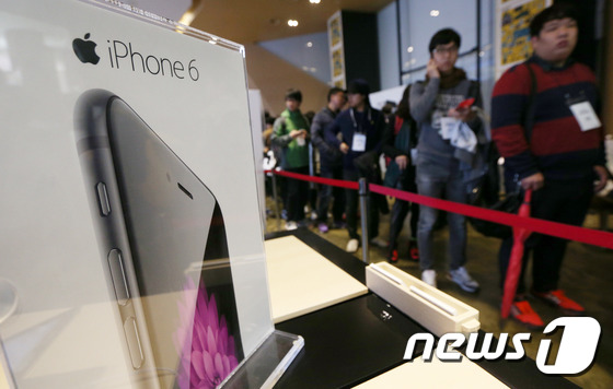 iPhone6“袭”韩 运营商携手“果粉”热情迎接（组图）