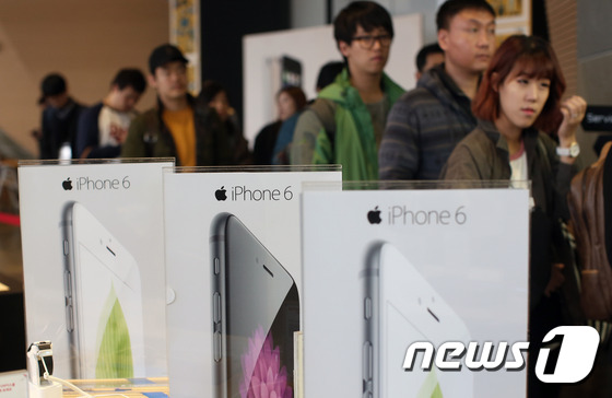 iPhone6“袭”韩 运营商携手“果粉”热情迎接（组图）