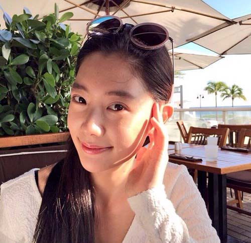 Clara海边自拍似画报 清纯与性感完美融合（组图）