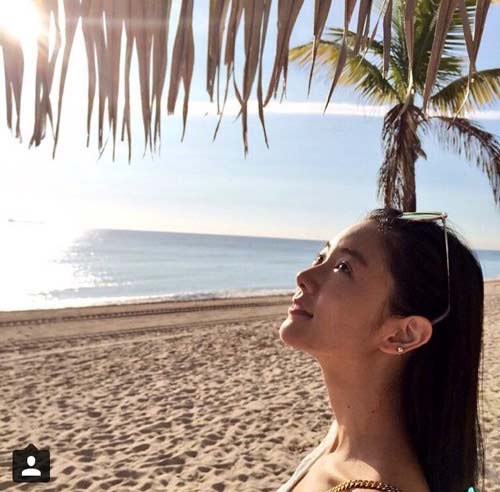 Clara海边自拍似画报 清纯与性感完美融合（组图）
