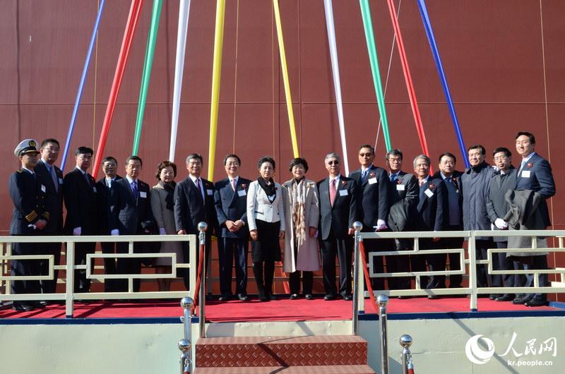“中海环球”号命名暨交船仪式今日在韩举行