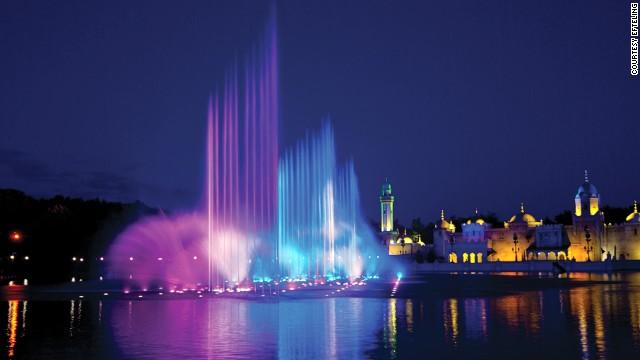首尔盘浦月光彩虹喷泉领衔 盘点15座全球最美喷泉（组图）
