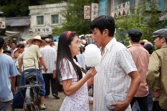 河智苑主演电影《许三观》定档明年1月15日（图）