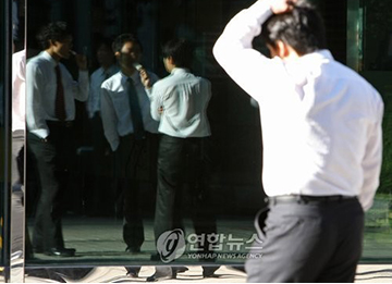 韩去年非自愿离职者近72万人 占比约3成