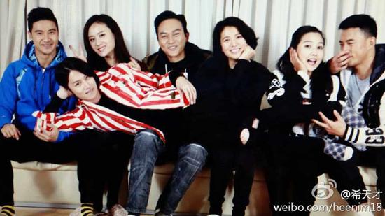 SuperJunior希澈晒睡大腿照 携手田亮张智霖出演《一路上有你》（图）