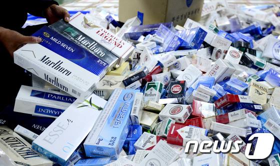 韩国海关公开被查获的走私香烟（组图）