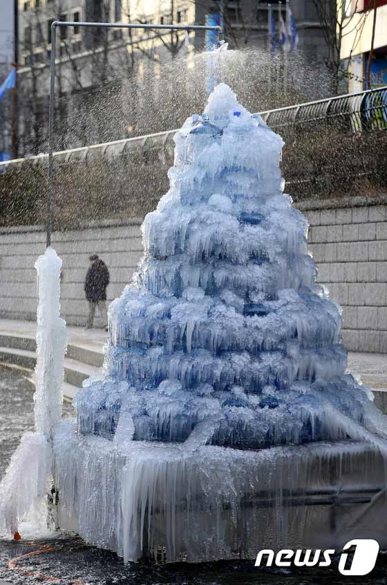 韩国今冬最强寒流来袭  明日迎入冬最冷天气【组图】