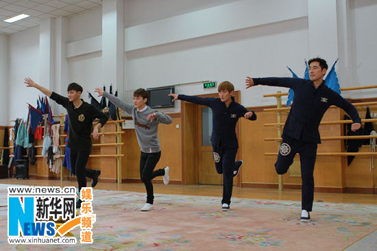  EXO宋茜助阵众韩星加盟 《叮咯咙咚呛》定档3月1日（组图）