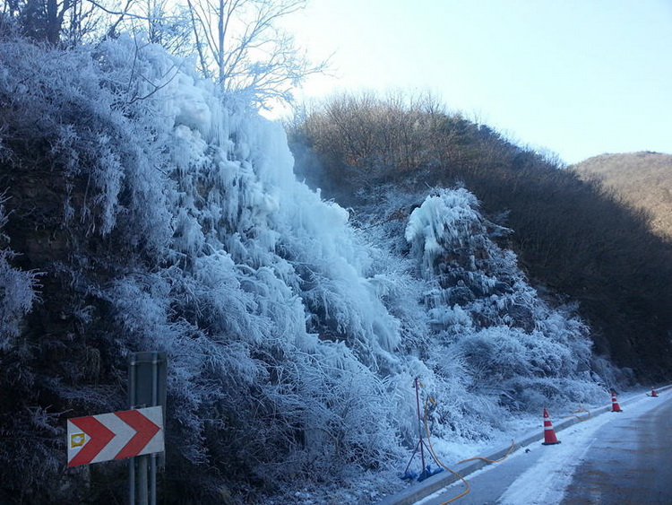 2015韩国安东岩山冰雪节正在如火如荼准备中（组图)