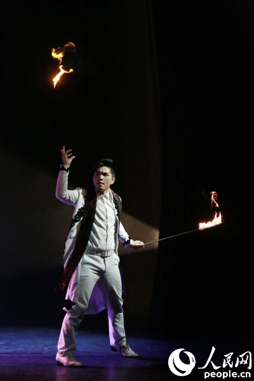 感受韩国综合表演秀KABOOM的无限魅力（组图）